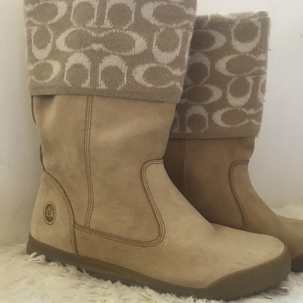 Coach "tatum" Tan Suede Signature Fold Over Wool Cuff Women's Size 7